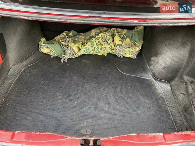 Червоний Фольксваген Пассат, об'ємом двигуна 1.9 л та пробігом 310 тис. км за 2450 $, фото 21 на Automoto.ua