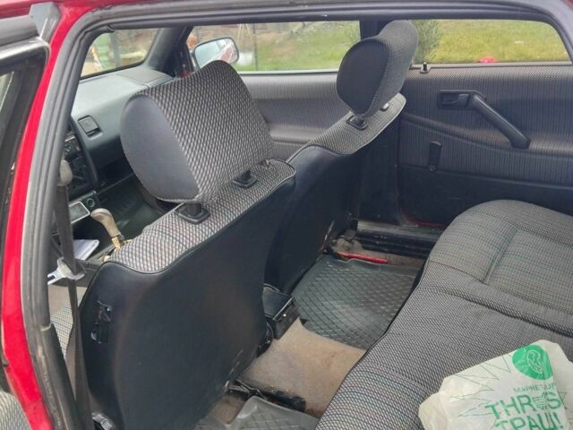 Красный Фольксваген Пассат, объемом двигателя 1.8 л и пробегом 500 тыс. км за 950 $, фото 2 на Automoto.ua