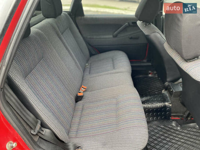 Червоний Фольксваген Пассат, об'ємом двигуна 1.9 л та пробігом 310 тис. км за 2450 $, фото 20 на Automoto.ua