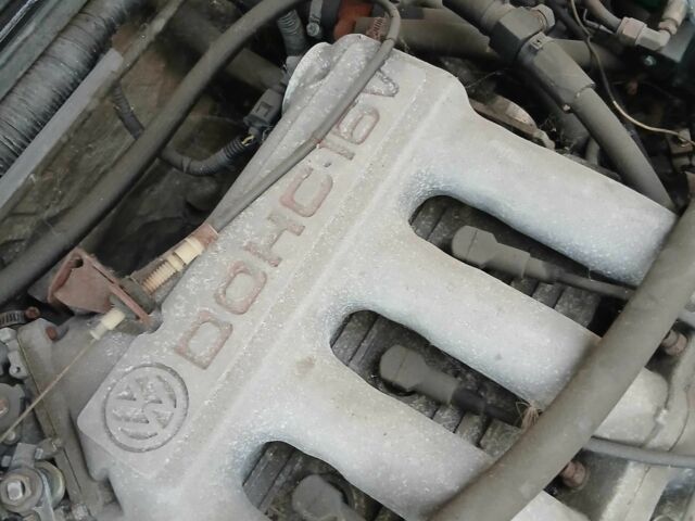 Красный Фольксваген Пассат, объемом двигателя 2 л и пробегом 100 тыс. км за 646 $, фото 10 на Automoto.ua