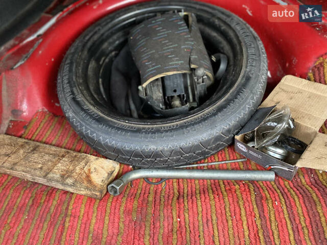 Червоний Фольксваген Пассат, об'ємом двигуна 1.9 л та пробігом 310 тис. км за 2450 $, фото 22 на Automoto.ua