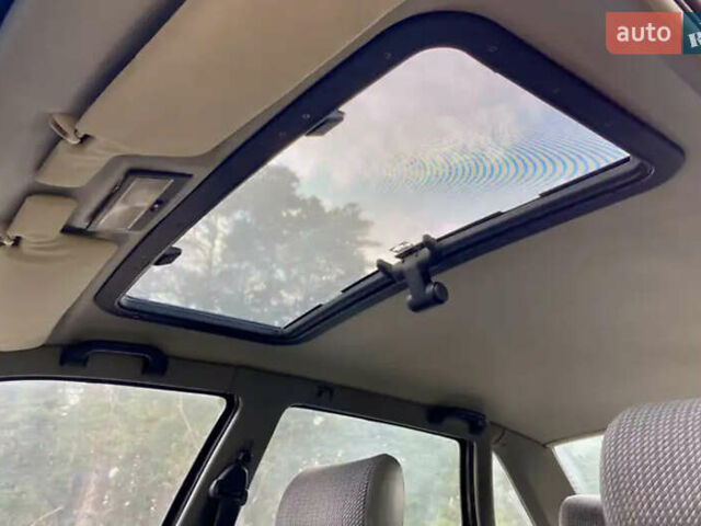 Красный Фольксваген Пассат, объемом двигателя 1.8 л и пробегом 420 тыс. км за 2500 $, фото 6 на Automoto.ua