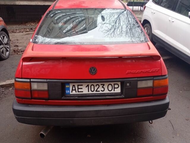 Красный Фольксваген Пассат, объемом двигателя 1.8 л и пробегом 360 тыс. км за 1657 $, фото 6 на Automoto.ua