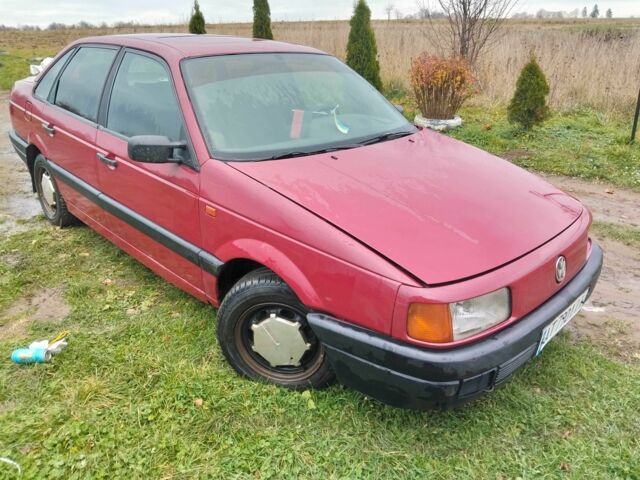 Красный Фольксваген Пассат, объемом двигателя 1.8 л и пробегом 500 тыс. км за 950 $, фото 5 на Automoto.ua