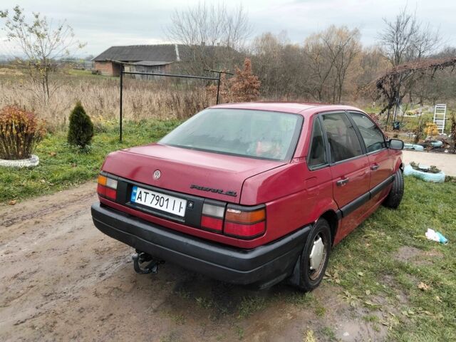 Красный Фольксваген Пассат, объемом двигателя 1.8 л и пробегом 500 тыс. км за 950 $, фото 4 на Automoto.ua