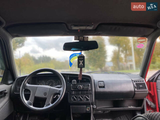 Червоний Фольксваген Пассат, об'ємом двигуна 1.9 л та пробігом 310 тис. км за 2450 $, фото 15 на Automoto.ua