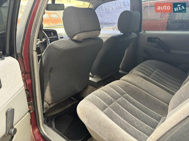 Красный Фольксваген Пассат, объемом двигателя 1.9 л и пробегом 400 тыс. км за 1399 $, фото 7 на Automoto.ua