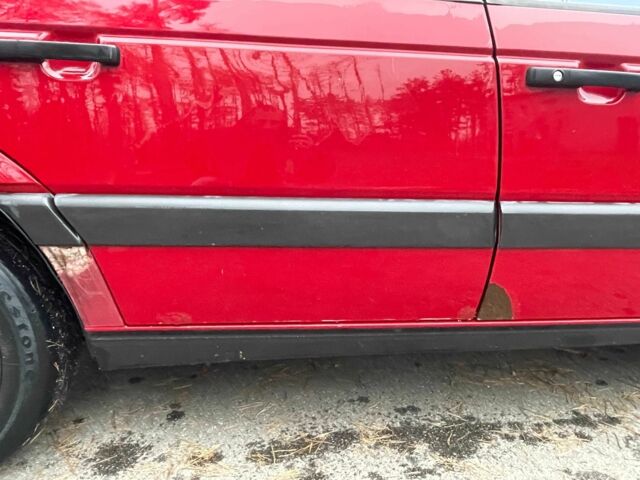 Красный Фольксваген Пассат, объемом двигателя 2 л и пробегом 20 тыс. км за 1800 $, фото 12 на Automoto.ua