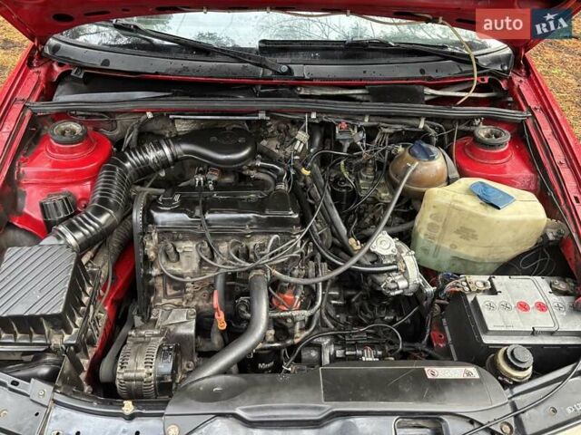 Красный Фольксваген Пассат, объемом двигателя 1.78 л и пробегом 390 тыс. км за 2900 $, фото 11 на Automoto.ua