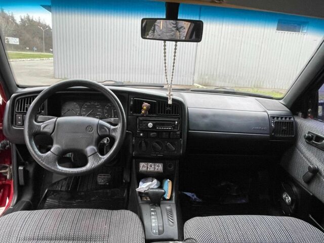 Красный Фольксваген Пассат, объемом двигателя 2 л и пробегом 20 тыс. км за 1800 $, фото 7 на Automoto.ua