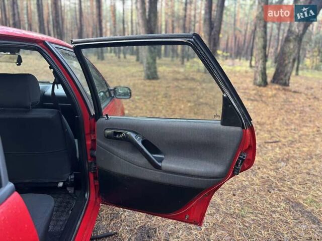 Красный Фольксваген Пассат, объемом двигателя 1.78 л и пробегом 390 тыс. км за 2900 $, фото 12 на Automoto.ua