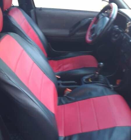 Красный Фольксваген Пассат, объемом двигателя 1.99 л и пробегом 350 тыс. км за 1416 $, фото 6 на Automoto.ua