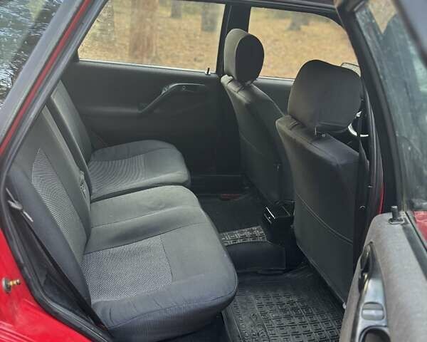 Красный Фольксваген Пассат, объемом двигателя 1.78 л и пробегом 390 тыс. км за 2900 $, фото 18 на Automoto.ua