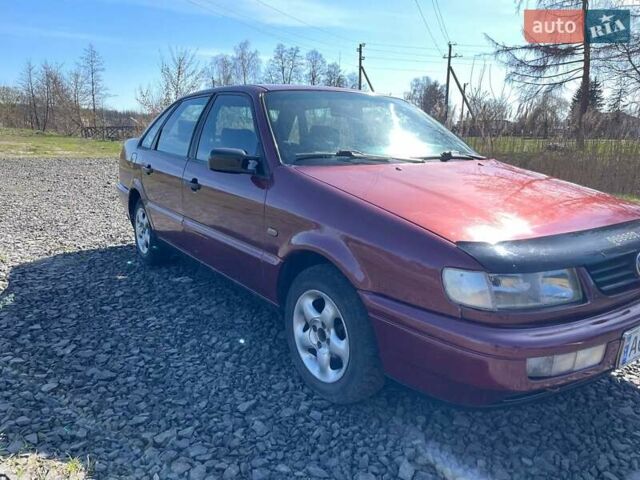 Красный Фольксваген Пассат, объемом двигателя 1.8 л и пробегом 388 тыс. км за 2250 $, фото 19 на Automoto.ua