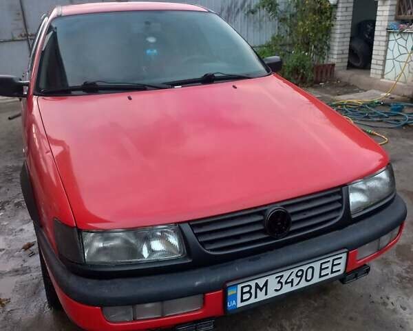 Червоний Фольксваген Пассат, об'ємом двигуна 1.8 л та пробігом 296 тис. км за 2700 $, фото 14 на Automoto.ua