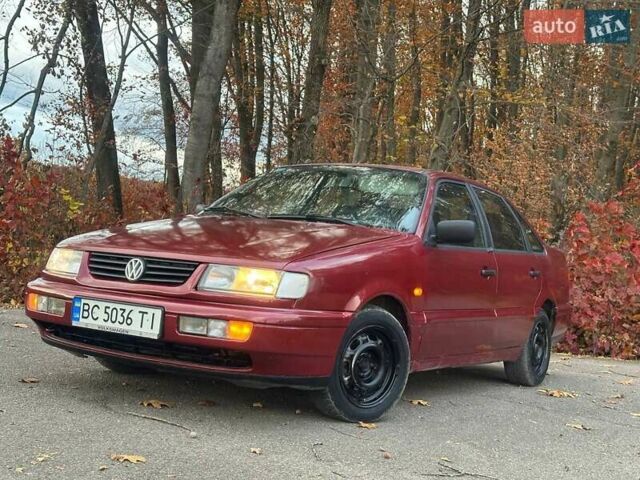 Красный Фольксваген Пассат, объемом двигателя 1.9 л и пробегом 321 тыс. км за 2650 $, фото 7 на Automoto.ua