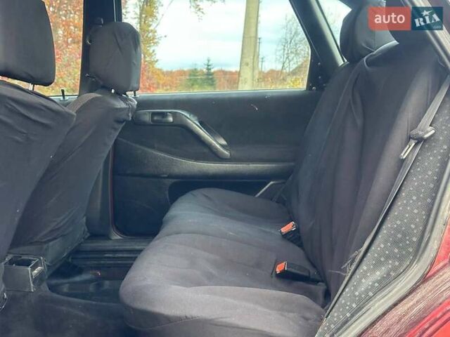 Красный Фольксваген Пассат, объемом двигателя 1.9 л и пробегом 321 тыс. км за 2650 $, фото 13 на Automoto.ua