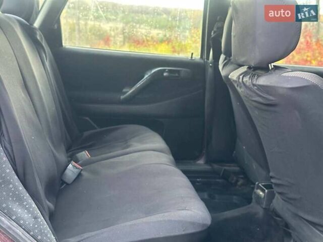 Красный Фольксваген Пассат, объемом двигателя 1.9 л и пробегом 321 тыс. км за 2650 $, фото 17 на Automoto.ua