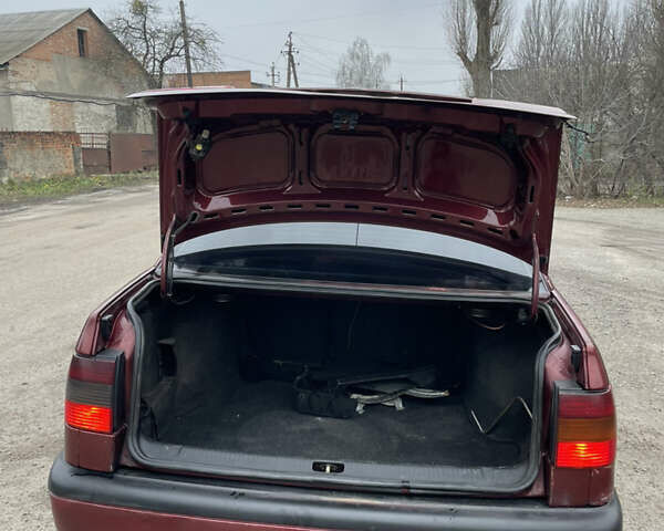 Червоний Фольксваген Пассат, об'ємом двигуна 1.9 л та пробігом 440 тис. км за 1900 $, фото 7 на Automoto.ua