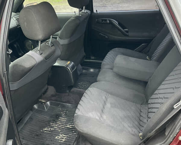 Червоний Фольксваген Пассат, об'ємом двигуна 1.9 л та пробігом 440 тис. км за 1900 $, фото 6 на Automoto.ua