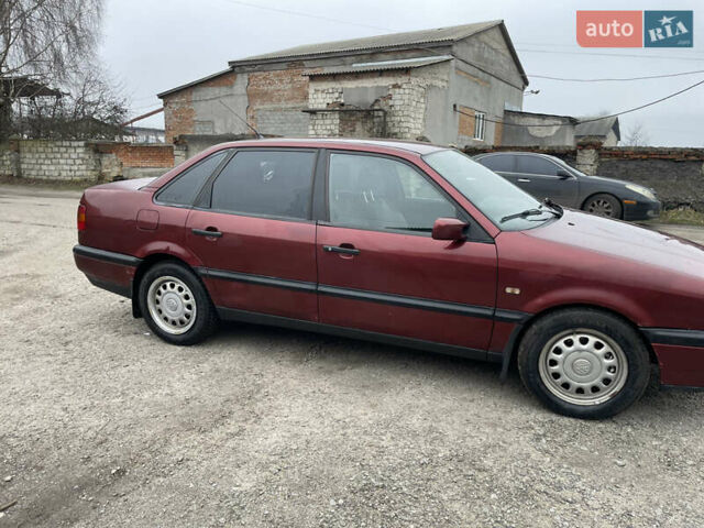 Червоний Фольксваген Пассат, об'ємом двигуна 1.9 л та пробігом 440 тис. км за 1900 $, фото 4 на Automoto.ua