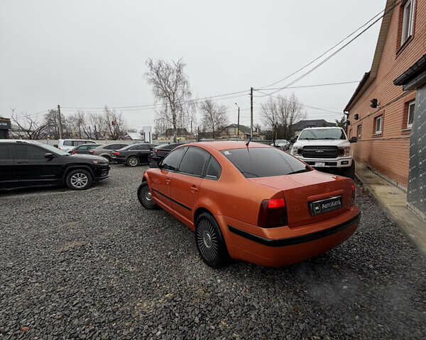 Красный Фольксваген Пассат, объемом двигателя 1.6 л и пробегом 380 тыс. км за 4999 $, фото 5 на Automoto.ua