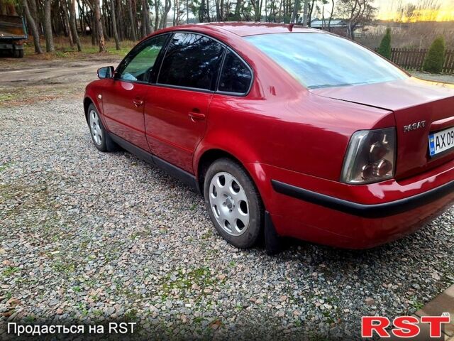 Червоний Фольксваген Пассат, об'ємом двигуна 1.8 л та пробігом 215 тис. км за 2700 $, фото 6 на Automoto.ua