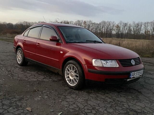 Красный Фольксваген Пассат, объемом двигателя 1.6 л и пробегом 400 тыс. км за 2750 $, фото 6 на Automoto.ua