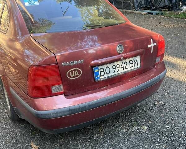 Червоний Фольксваген Пассат, об'ємом двигуна 1.6 л та пробігом 393 тис. км за 3700 $, фото 3 на Automoto.ua