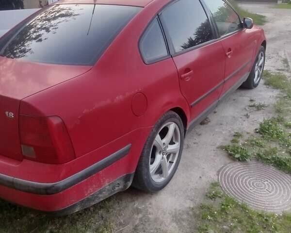 Красный Фольксваген Пассат, объемом двигателя 1.78 л и пробегом 202 тыс. км за 3500 $, фото 6 на Automoto.ua