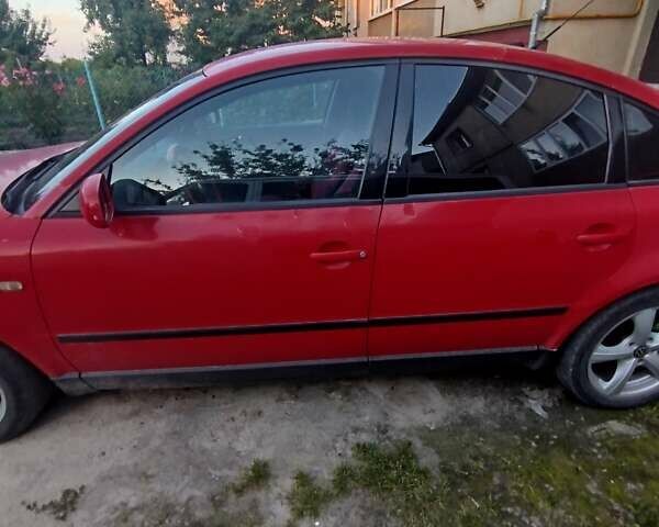 Красный Фольксваген Пассат, объемом двигателя 1.78 л и пробегом 202 тыс. км за 3500 $, фото 7 на Automoto.ua