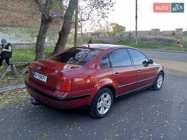 Красный Фольксваген Пассат, объемом двигателя 1.78 л и пробегом 280 тыс. км за 3999 $, фото 6 на Automoto.ua