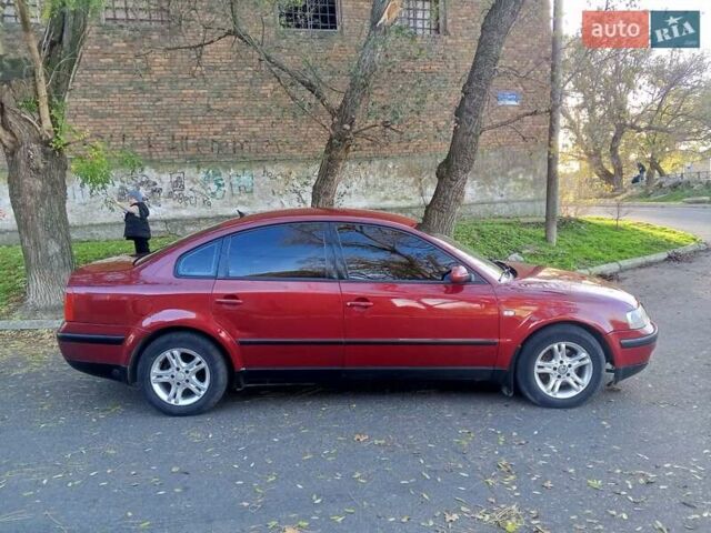 Красный Фольксваген Пассат, объемом двигателя 1.78 л и пробегом 280 тыс. км за 3999 $, фото 8 на Automoto.ua