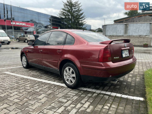 Красный Фольксваген Пассат, объемом двигателя 1.8 л и пробегом 216 тыс. км за 3700 $, фото 3 на Automoto.ua