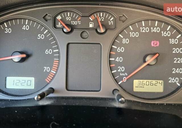 Красный Фольксваген Пассат, объемом двигателя 1.8 л и пробегом 360 тыс. км за 2900 $, фото 8 на Automoto.ua