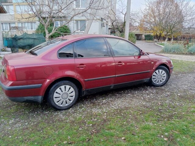 Красный Фольксваген Пассат, объемом двигателя 1.8 л и пробегом 520 тыс. км за 1900 $, фото 7 на Automoto.ua