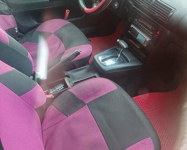 Красный Фольксваген Пассат, объемом двигателя 1.78 л и пробегом 202 тыс. км за 3500 $, фото 1 на Automoto.ua