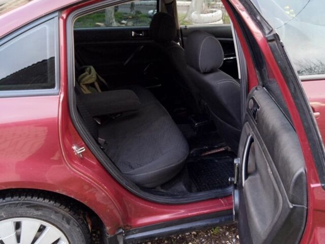 Красный Фольксваген Пассат, объемом двигателя 1.8 л и пробегом 520 тыс. км за 1900 $, фото 14 на Automoto.ua