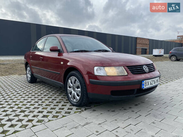 Красный Фольксваген Пассат, объемом двигателя 1.78 л и пробегом 246 тыс. км за 2999 $, фото 2 на Automoto.ua