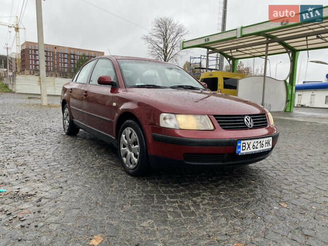 Красный Фольксваген Пассат, объемом двигателя 1.8 л и пробегом 246 тыс. км за 3299 $, фото 2 на Automoto.ua