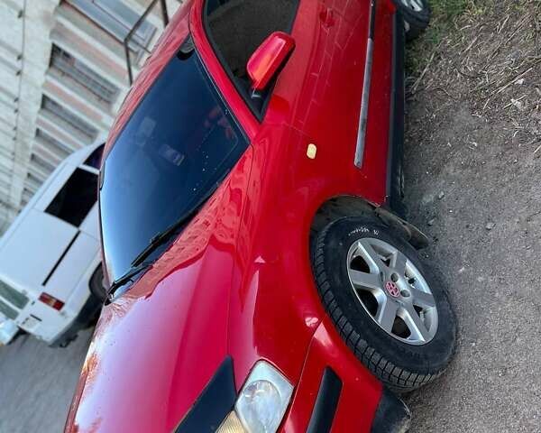 Красный Фольксваген Пассат, объемом двигателя 1.8 л и пробегом 290 тыс. км за 3150 $, фото 7 на Automoto.ua