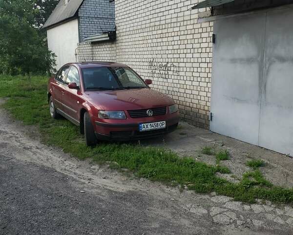Червоний Фольксваген Пассат, об'ємом двигуна 1.78 л та пробігом 288 тис. км за 3250 $, фото 1 на Automoto.ua