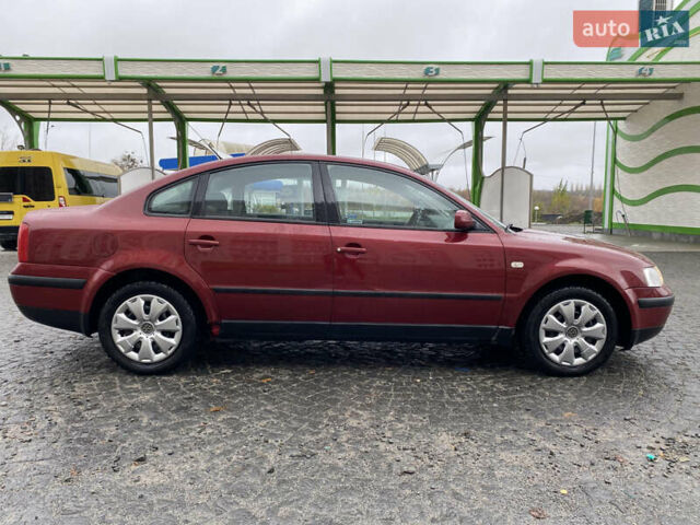 Красный Фольксваген Пассат, объемом двигателя 1.8 л и пробегом 246 тыс. км за 3299 $, фото 3 на Automoto.ua