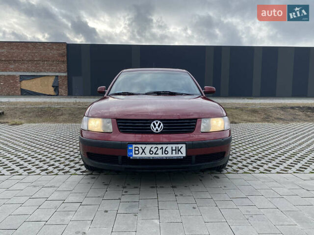 Красный Фольксваген Пассат, объемом двигателя 1.78 л и пробегом 246 тыс. км за 2999 $, фото 1 на Automoto.ua