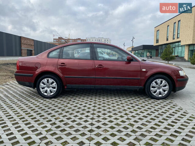 Красный Фольксваген Пассат, объемом двигателя 1.78 л и пробегом 246 тыс. км за 2999 $, фото 3 на Automoto.ua