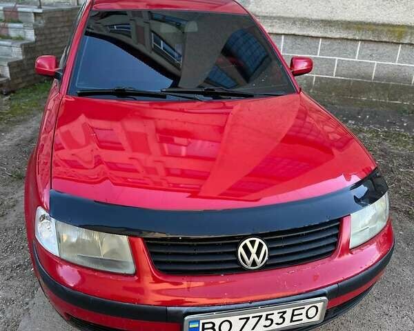 Красный Фольксваген Пассат, объемом двигателя 1.8 л и пробегом 290 тыс. км за 3150 $, фото 9 на Automoto.ua