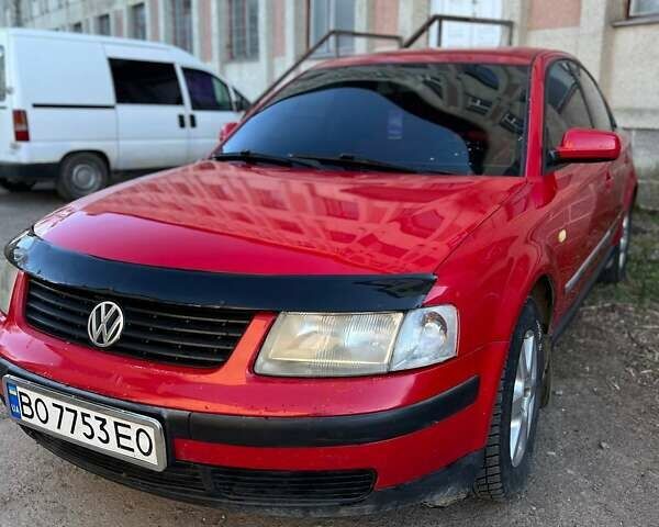 Красный Фольксваген Пассат, объемом двигателя 1.8 л и пробегом 290 тыс. км за 3150 $, фото 5 на Automoto.ua