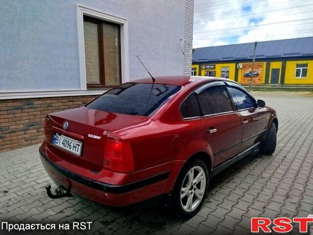 Красный Фольксваген Пассат, объемом двигателя 1.8 л и пробегом 260 тыс. км за 3250 $, фото 2 на Automoto.ua