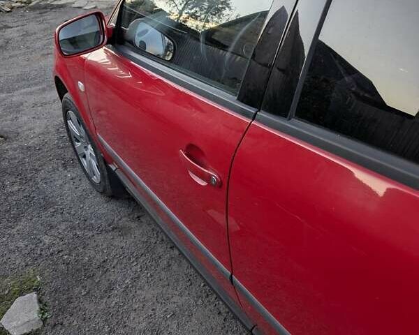 Красный Фольксваген Пассат, объемом двигателя 1.6 л и пробегом 231 тыс. км за 4200 $, фото 6 на Automoto.ua