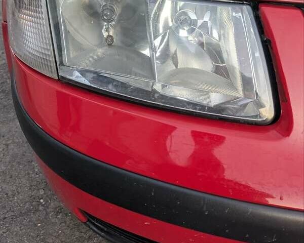 Красный Фольксваген Пассат, объемом двигателя 1.6 л и пробегом 231 тыс. км за 4200 $, фото 17 на Automoto.ua